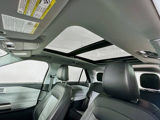 Certified 2023 Ford Explorer XLT w/ Equipment Group 202A image 30