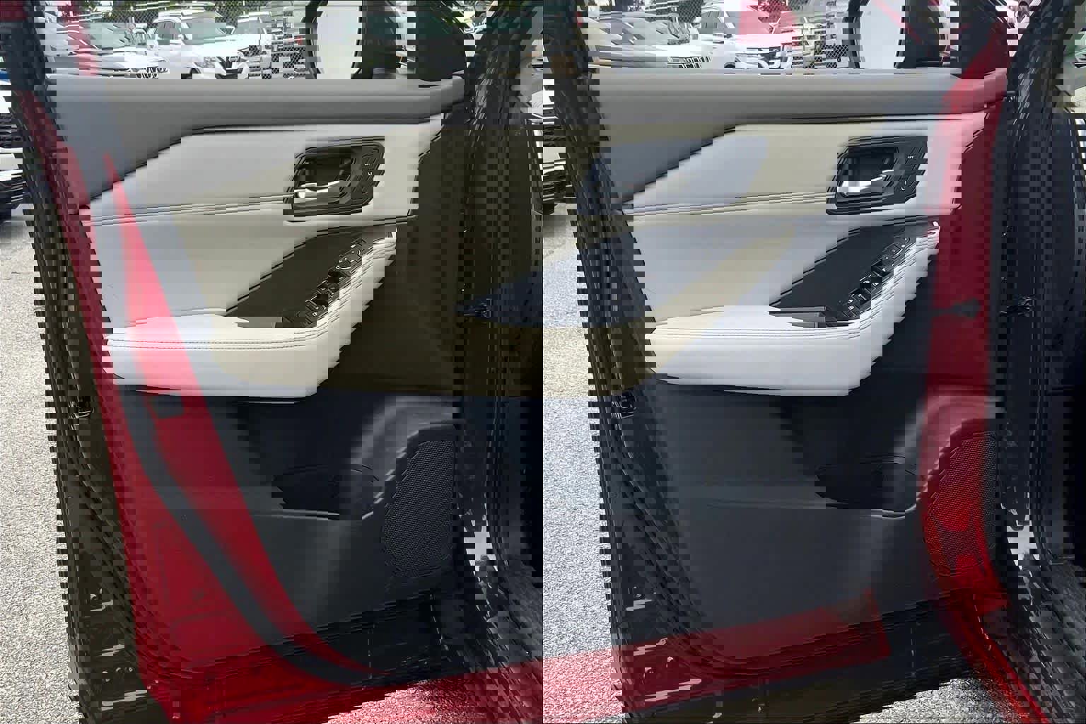 Used 2023 Nissan Rogue SL w/ SL Premium Package image 21