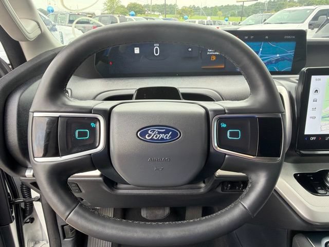 Certified 2025 Ford Expedition Active AWD/4WD image 45
