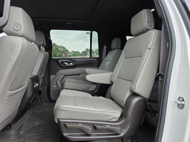Used 2023 GMC Yukon XL SLT w/ SLT Premium Package RWD image 17