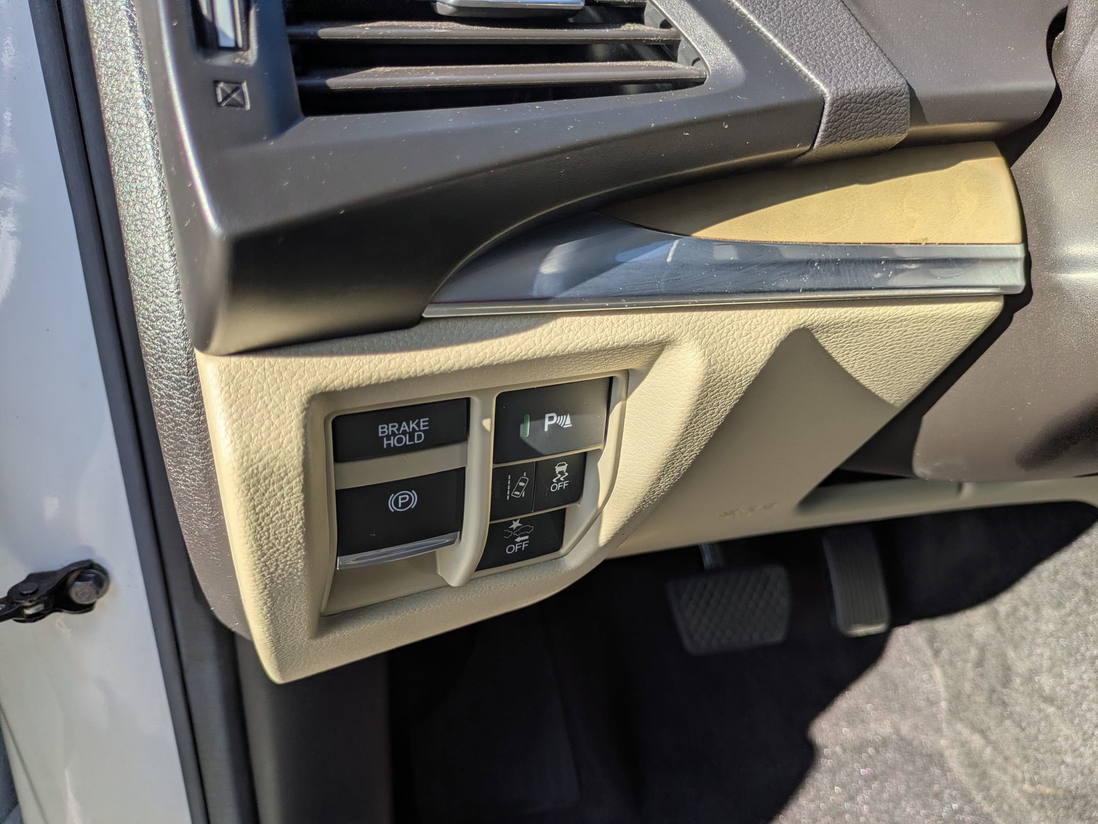 Used 2020 Acura MDX SH-AWD w/ Technology Package image 17