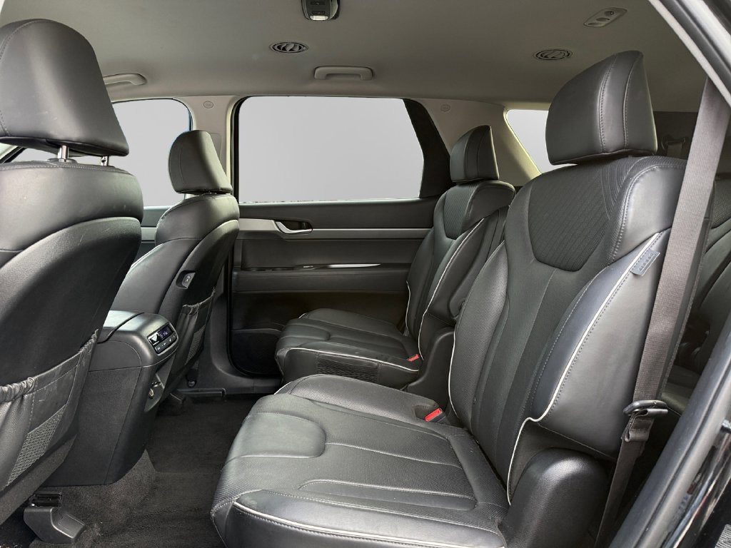Used 2025 Hyundai Palisade SEL FWD image 13