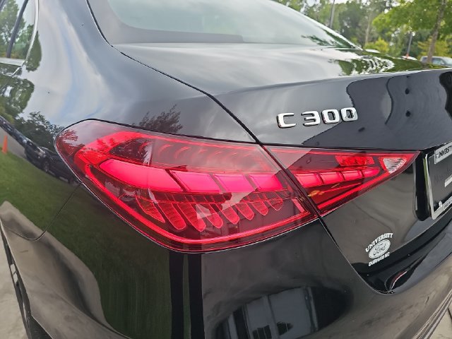 Used 2025 Mercedes-Benz C 300 Sedan image 32