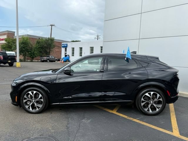 Certified 2022 Ford Mustang Mach-E Premium AWD/4WD image 5
