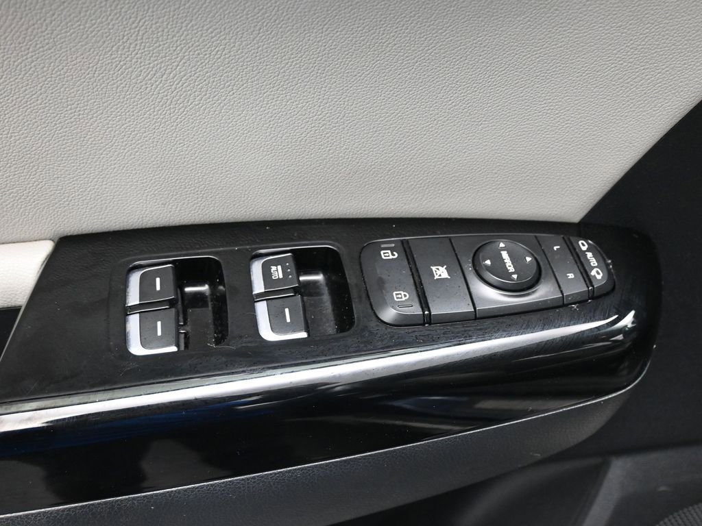 Used 2018 Kia Sportage EX w/ EX Sport Appearance Package image 41