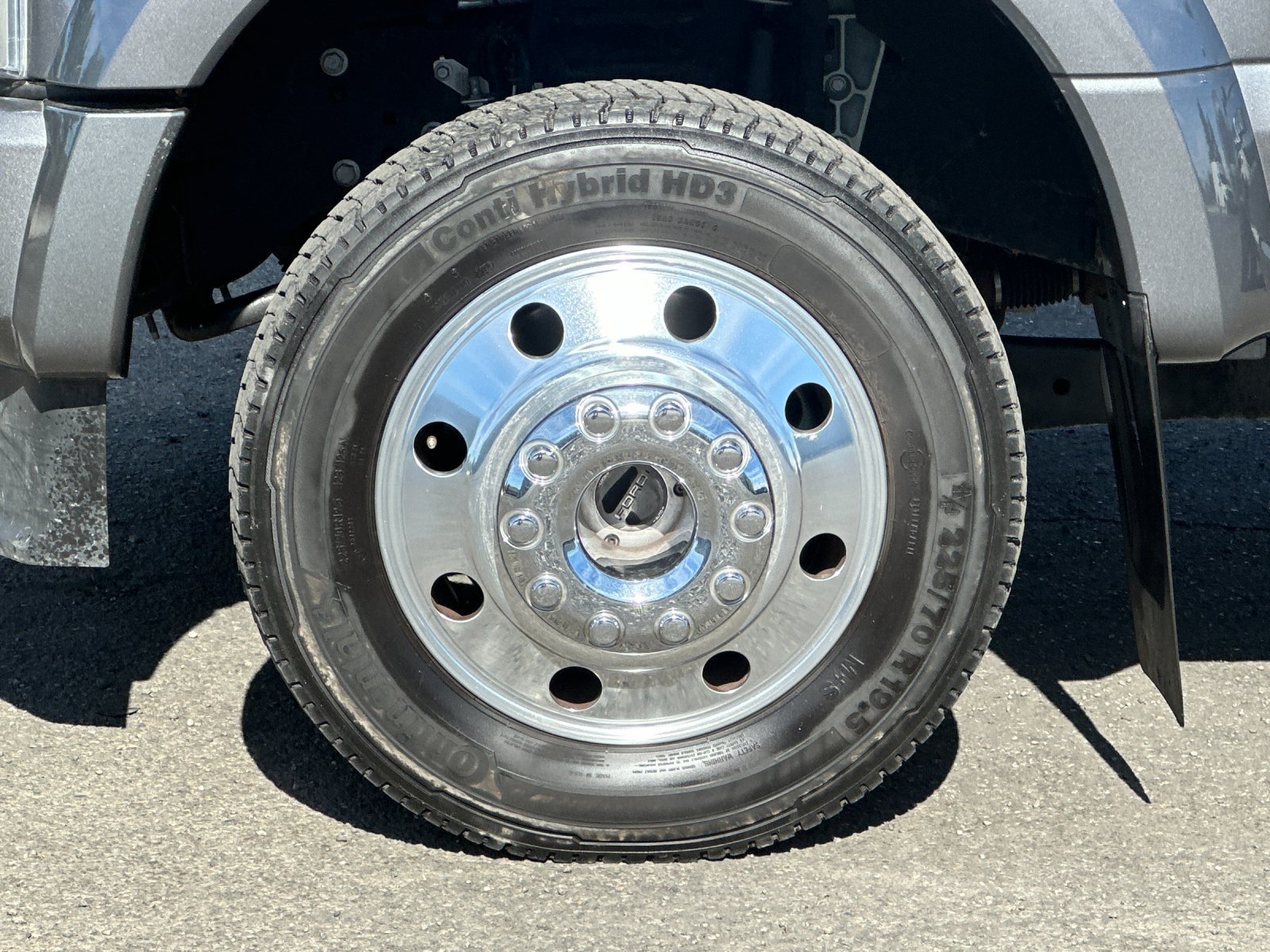 Certified 2022 Ford F450 Platinum w/ FX4 Off-Road Package AWD/4WD image 33