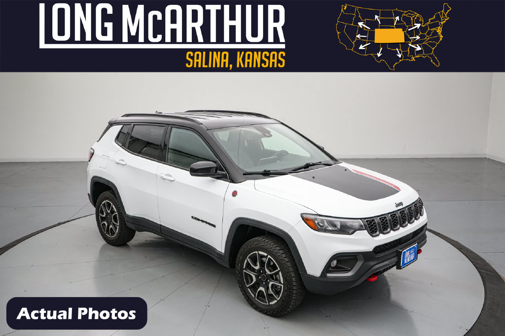 Used 2025 Jeep Compass Trailhawk