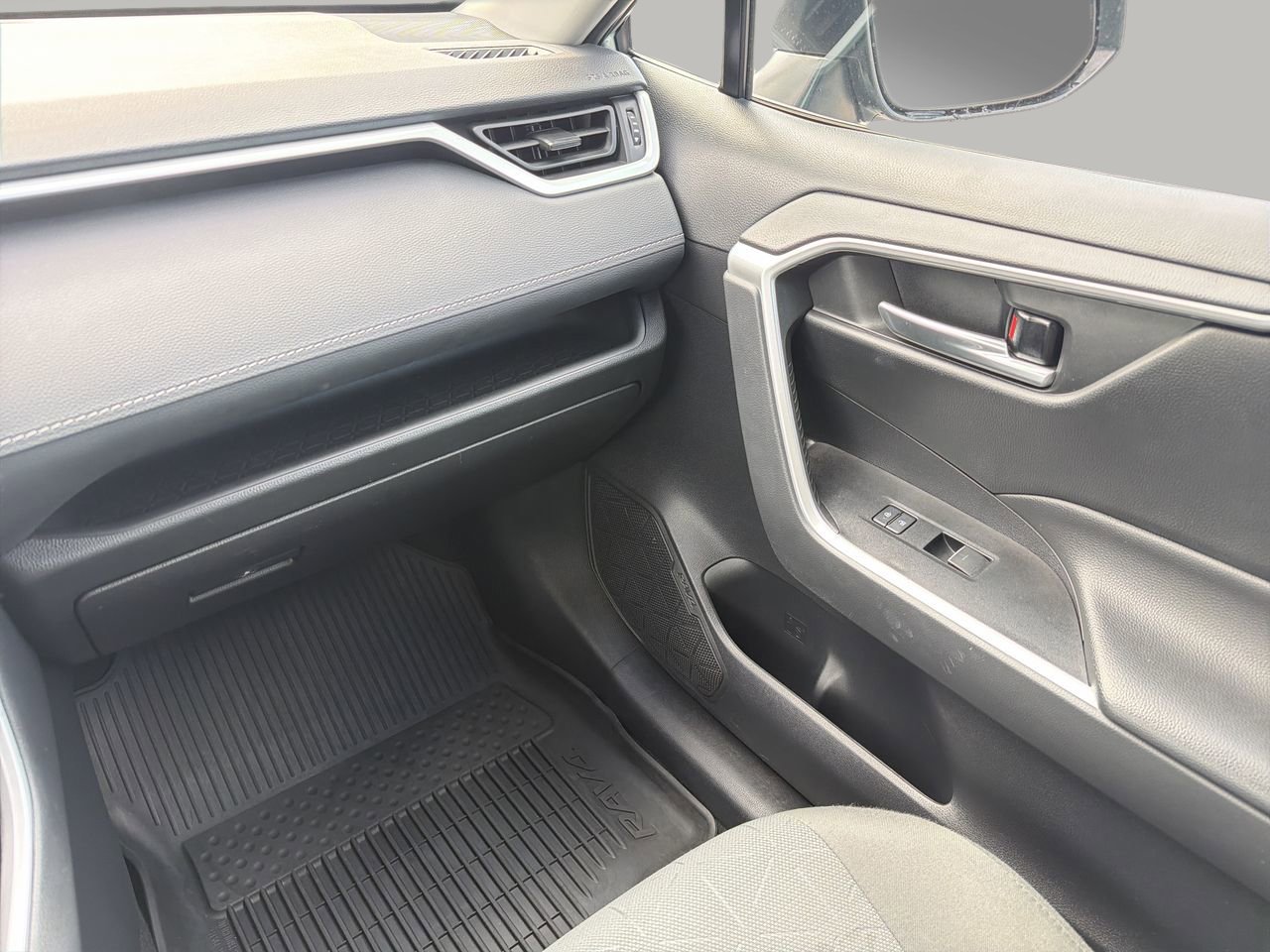 Used 2023 Toyota RAV4 XLE w/ Convenience Package AWD/4WD image 14