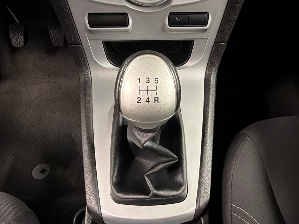 Certified 2018 Ford Fiesta SE FWD image 15