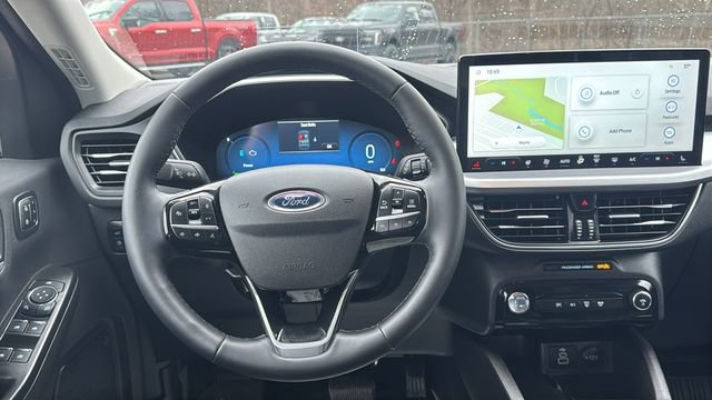 Certified 2024 Ford Escape SE w/ PHEV Premium Package image 17