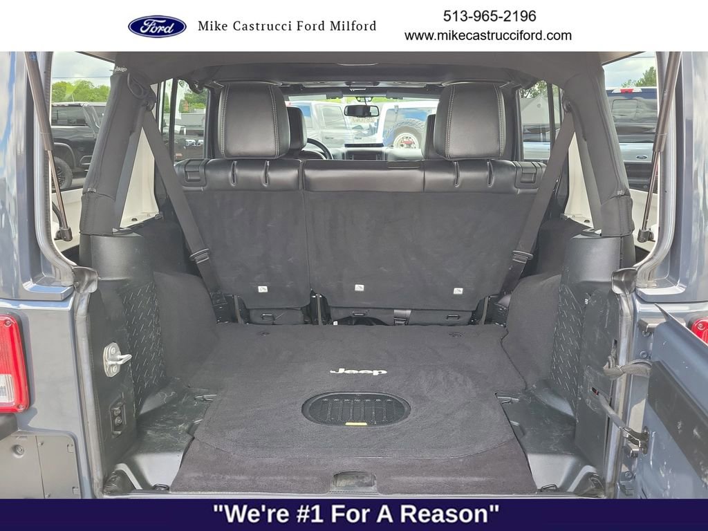 Used 2017 Jeep Wrangler Unlimited Rubicon AWD/4WD image 28