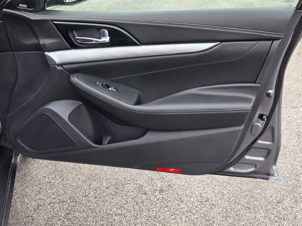 Used 2018 Nissan Maxima 3.5 SL FWD image 27