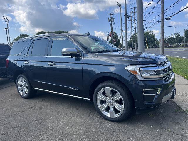 Certified 2024 Ford Expedition Platinum AWD/4WD image 3