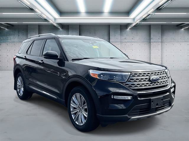Certified 2022 Ford Explorer Limited w/ Limited Technology Package AWD/4WD image 3