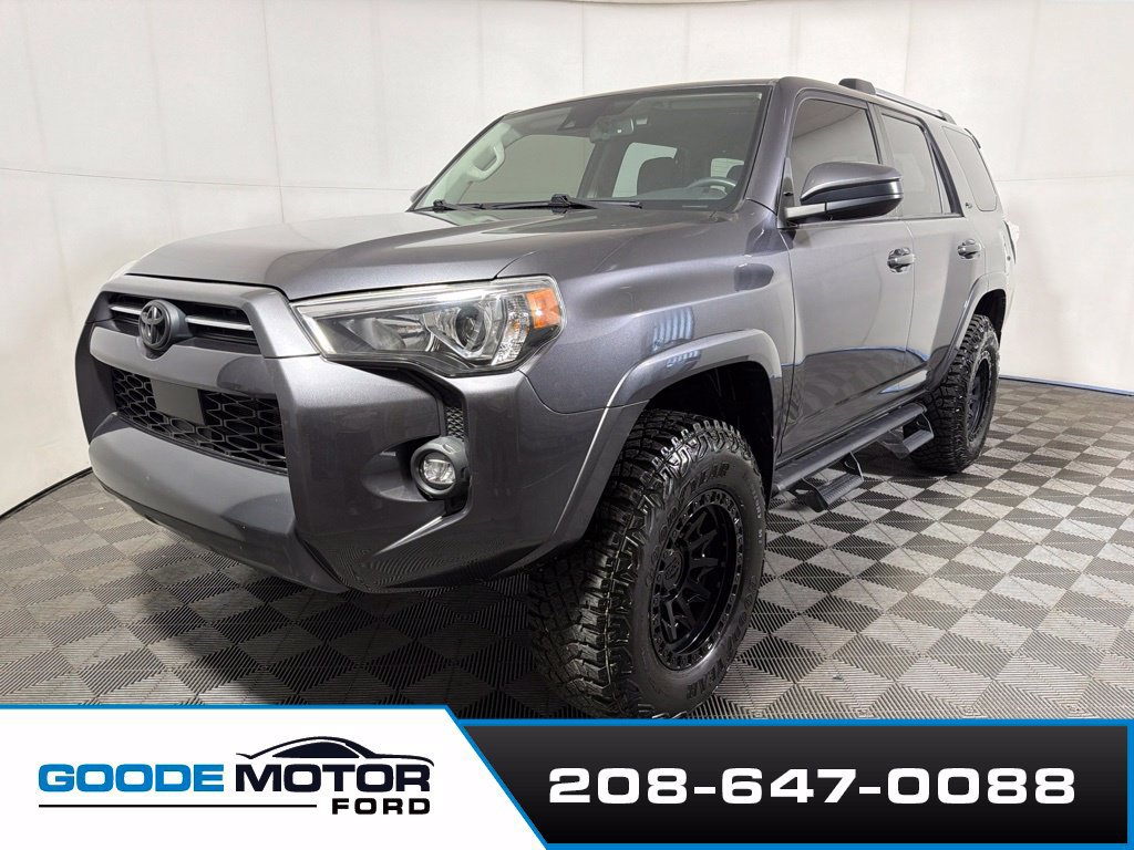 Used 2023 Toyota 4Runner SR5 AWD/4WD image 4
