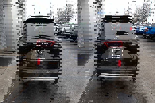 Certified 2025 Ford Escape Platinum image 3