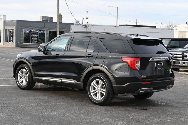 Certified 2023 Ford Explorer XLT w/ Equipment Group 202A image 3