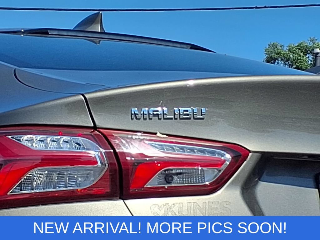 Used 2020 Chevrolet Malibu LT FWD image 22