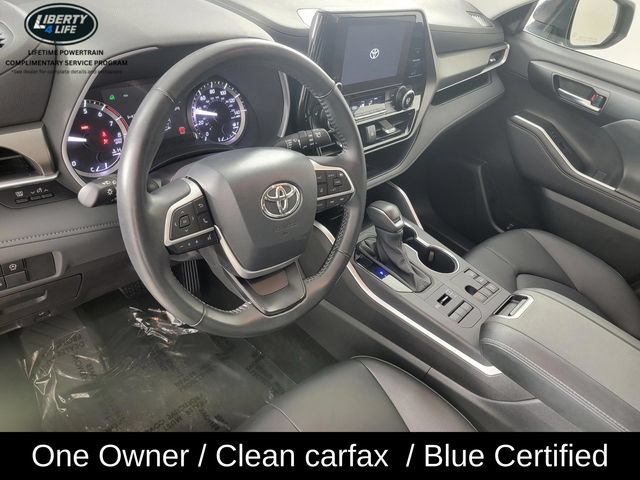 Used 2025 Toyota Highlander XLE AWD/4WD image 12