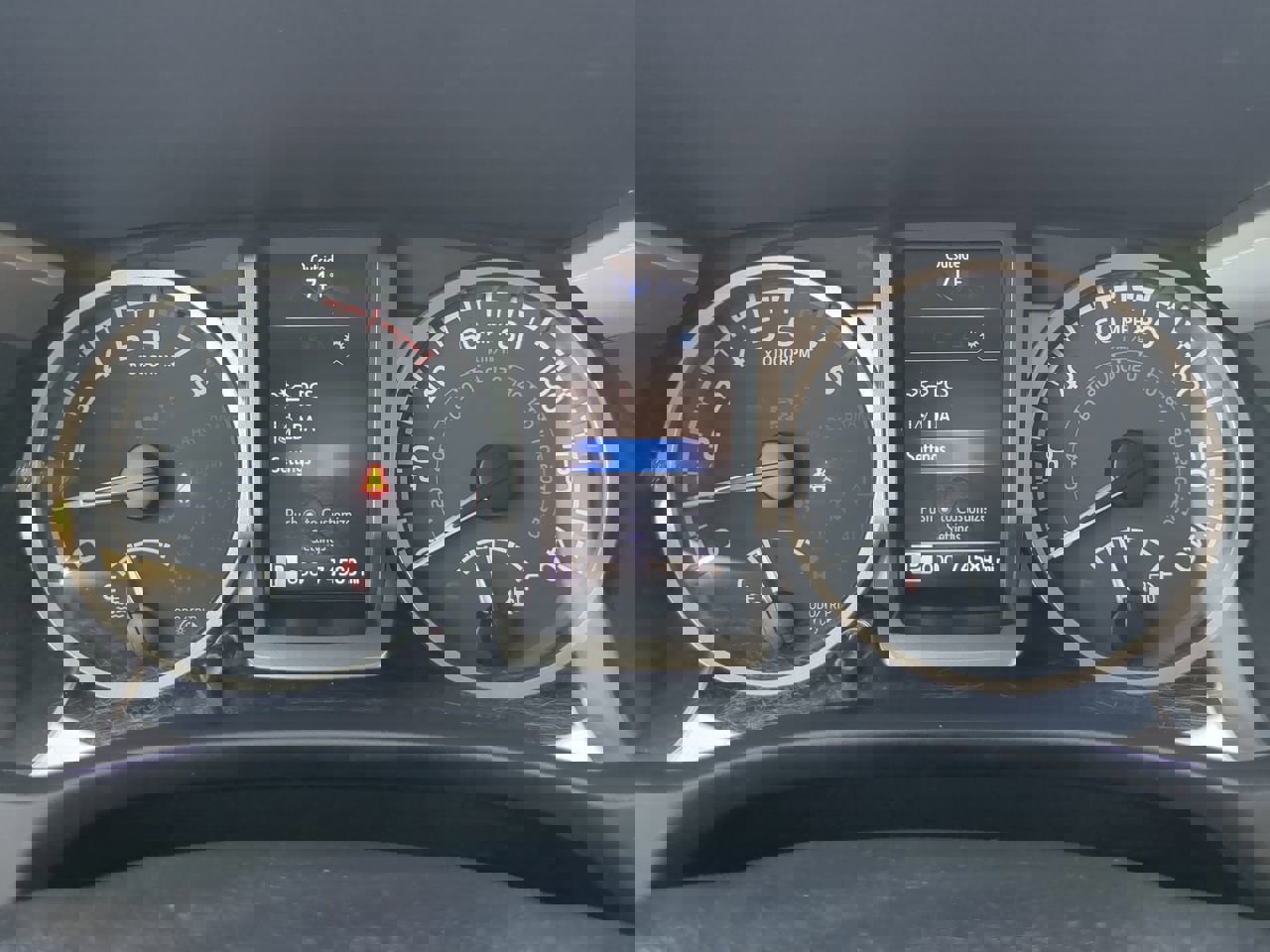 Used 2022 Toyota Tacoma SR5 w/ Technology Package RWD image 23