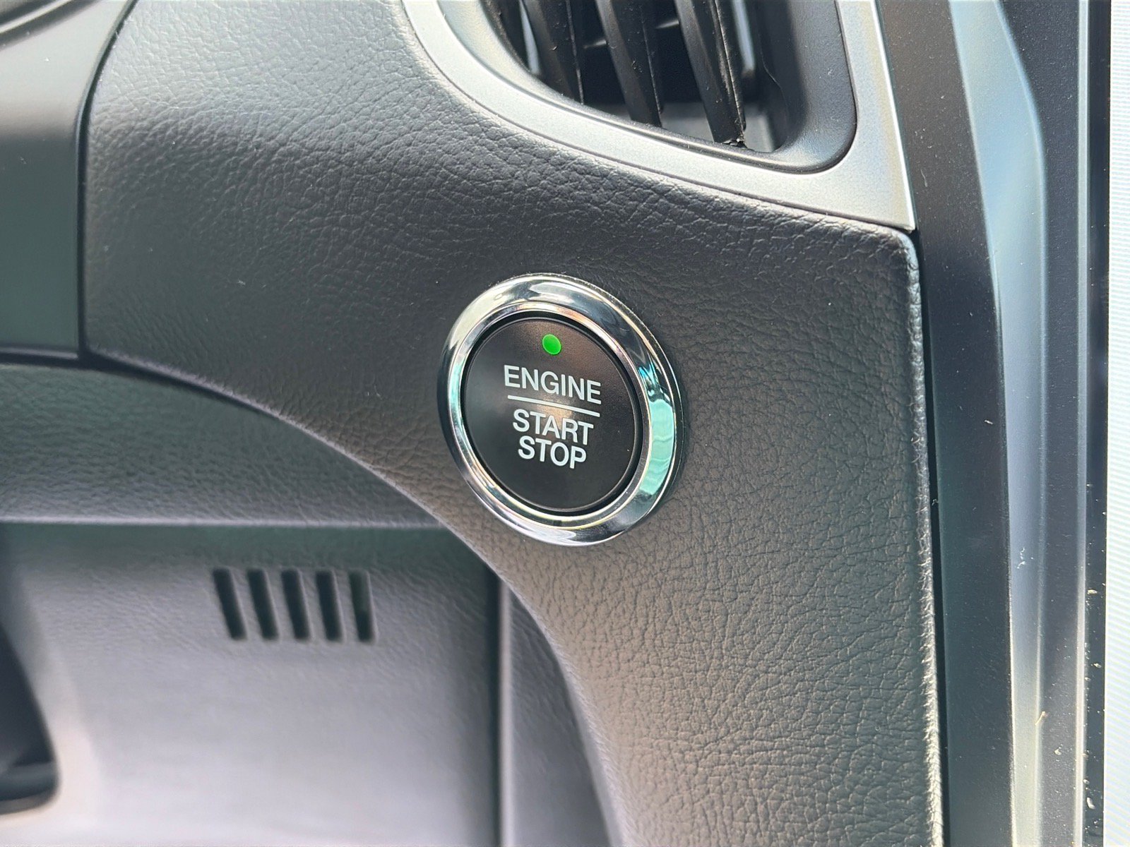Certified 2024 Ford Edge SEL AWD/4WD image 8
