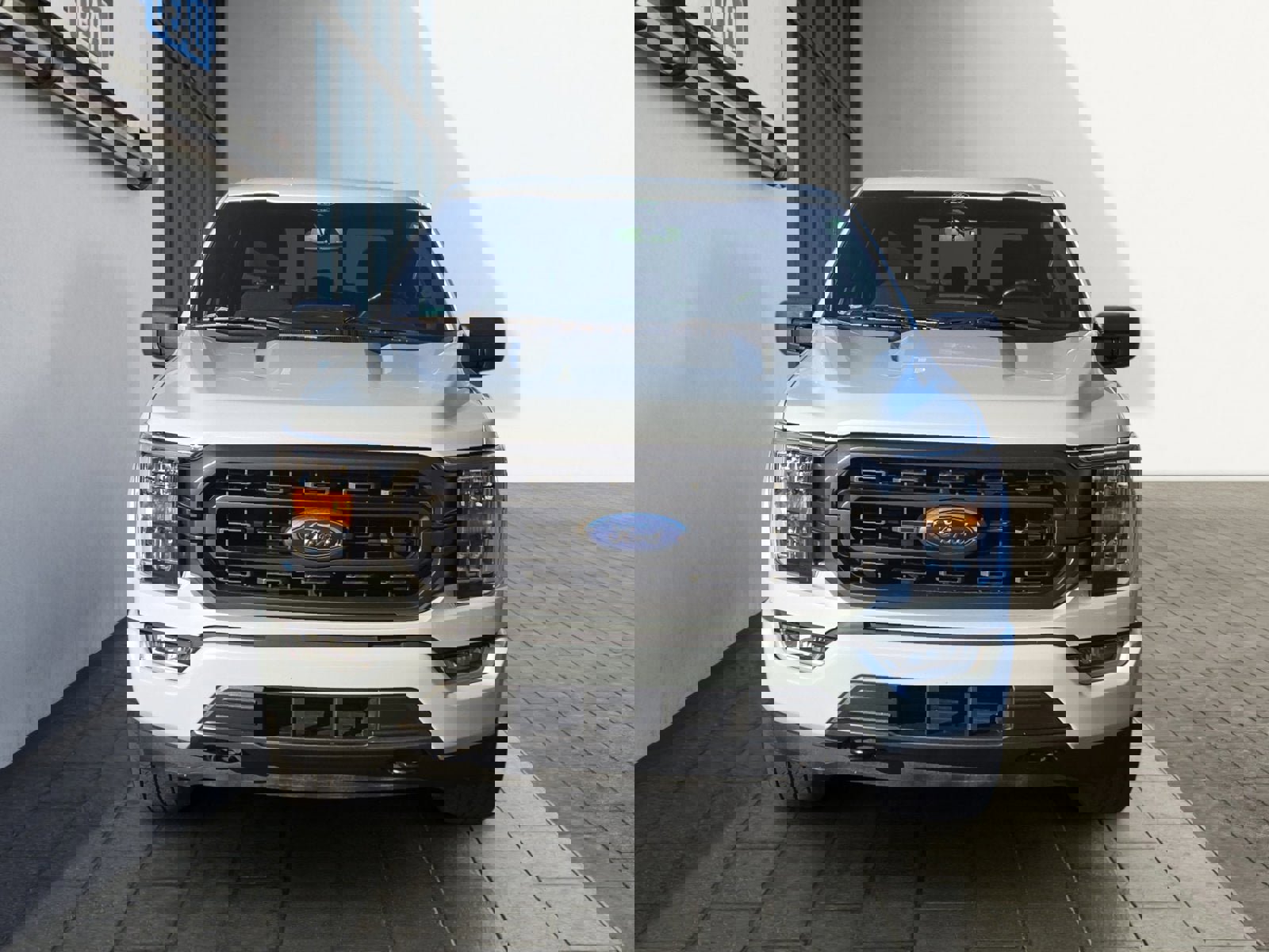 Certified 2022 Ford F150 XLT w/ Equipment Group 302A High image 8