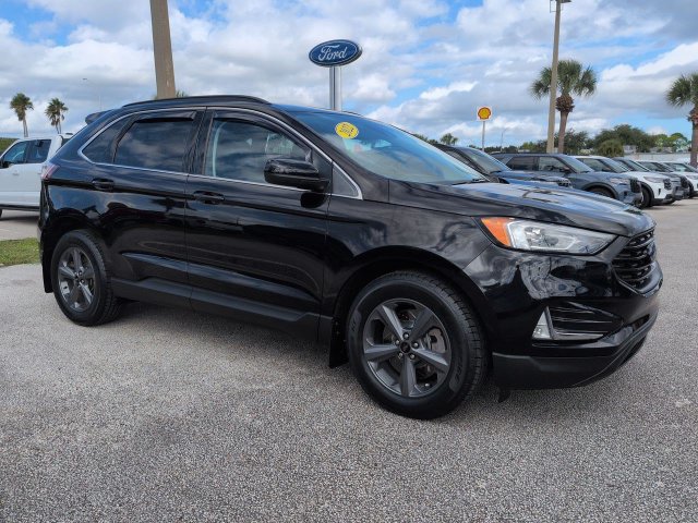 Certified 2022 Ford Edge SEL w/ Sport Appearance Package AWD/4WD image 2