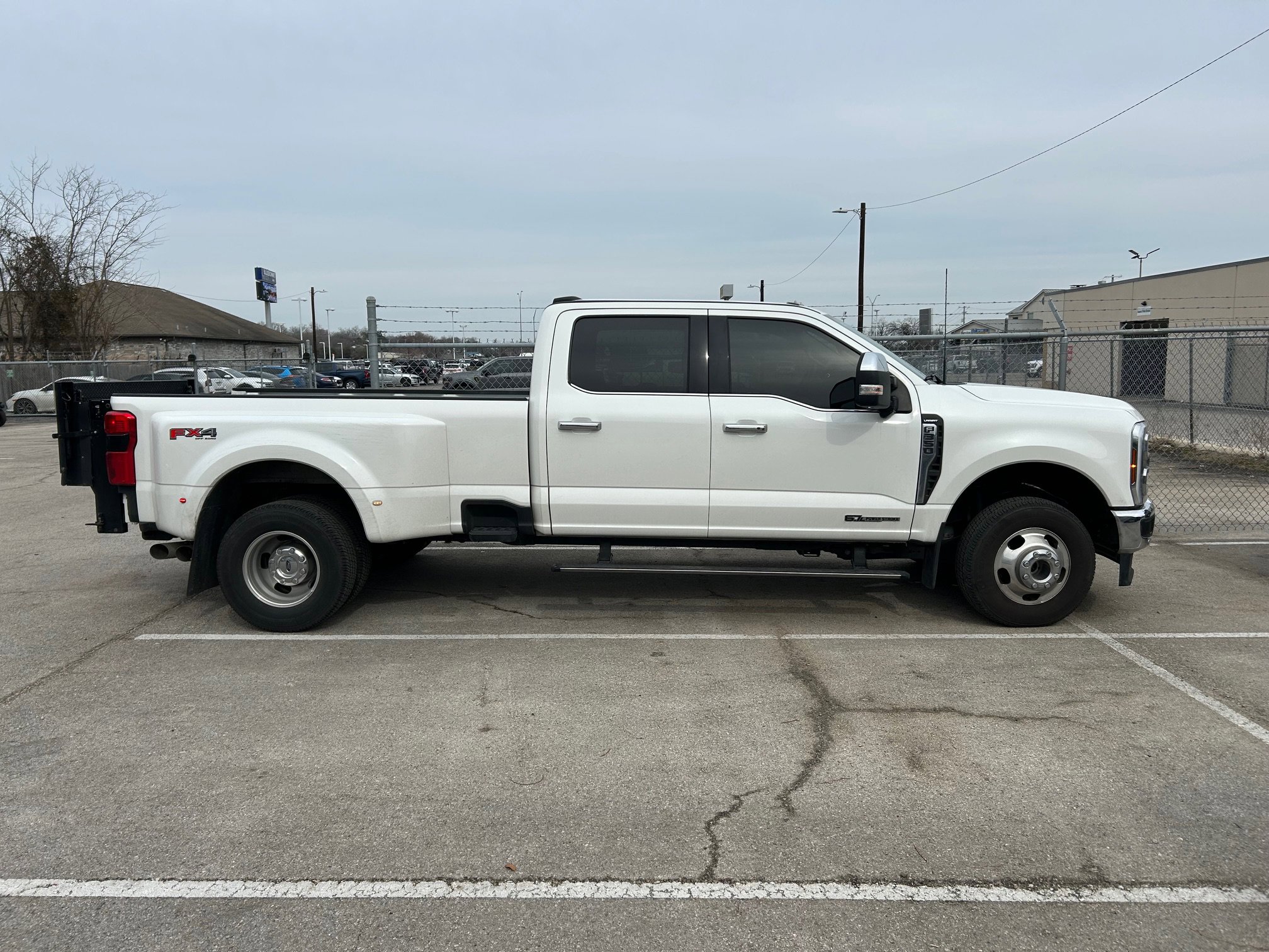 Certified 2024 Ford F350 Lariat w/ Lariat Ultimate Package image 14