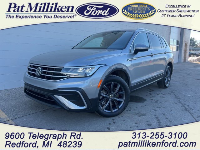 Used 2022 Volkswagen Tiguan SE w/ Panoramic Sunroof Package image 1