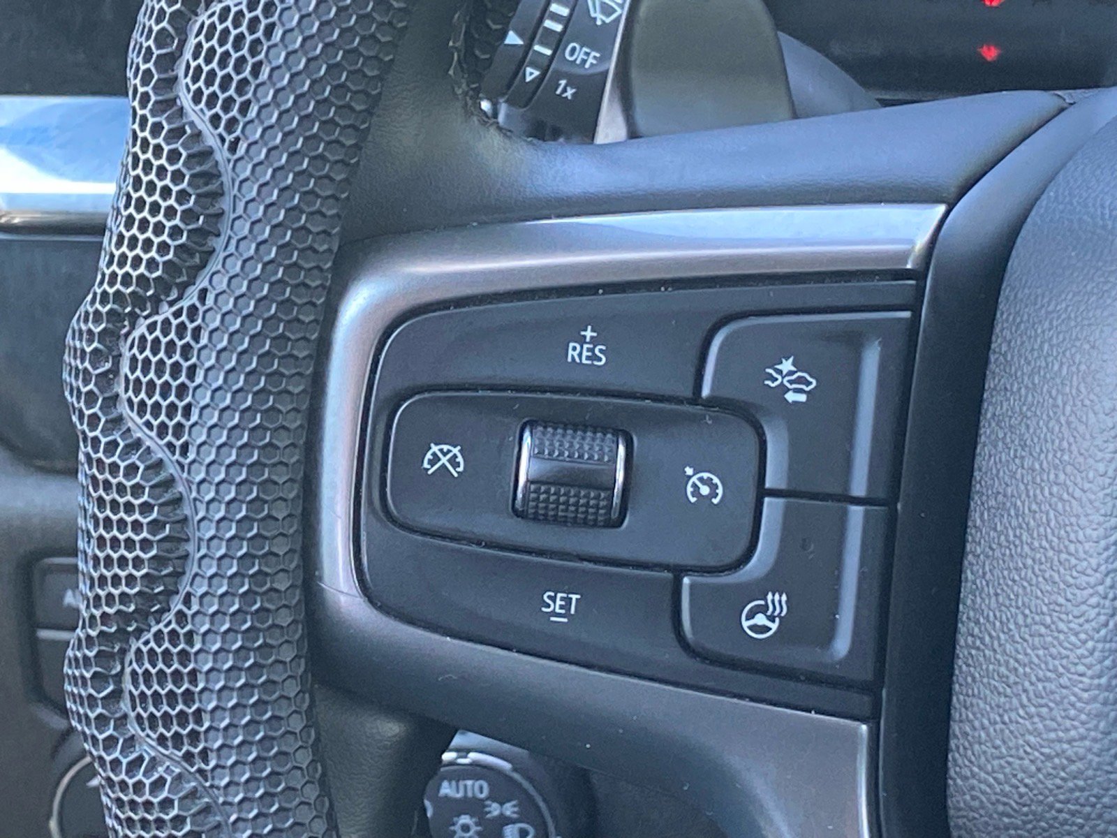 Used 2024 Chevrolet Silverado 1500 RST w/ Convenience Package II image 11