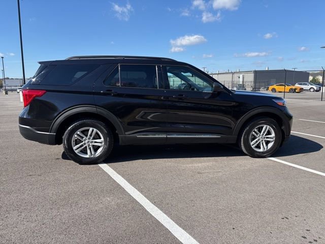 Certified 2023 Ford Explorer XLT image 5