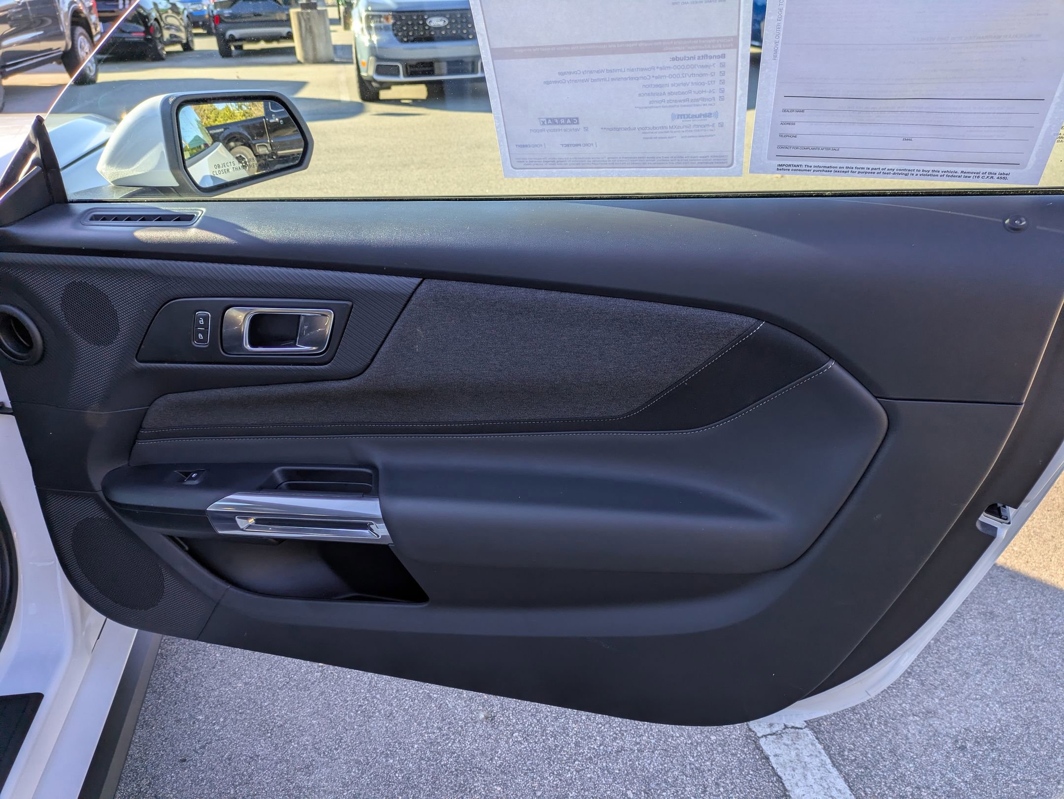 Certified 2025 Ford Mustang Coupe image 34