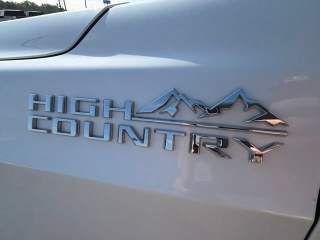 Used 2023 Chevrolet Tahoe High Country AWD/4WD image 5