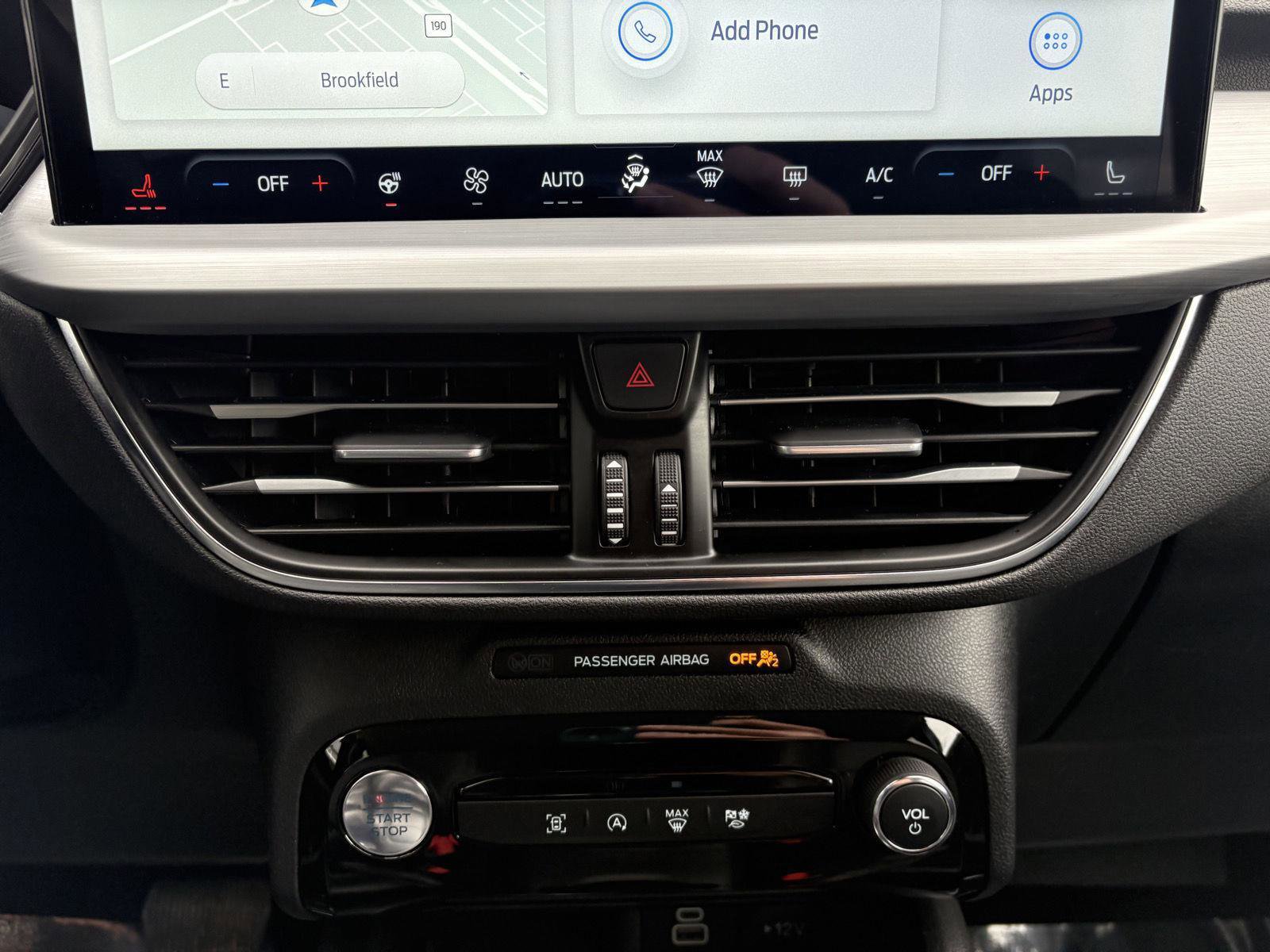 Certified 2025 Ford Escape Platinum AWD/4WD image 15