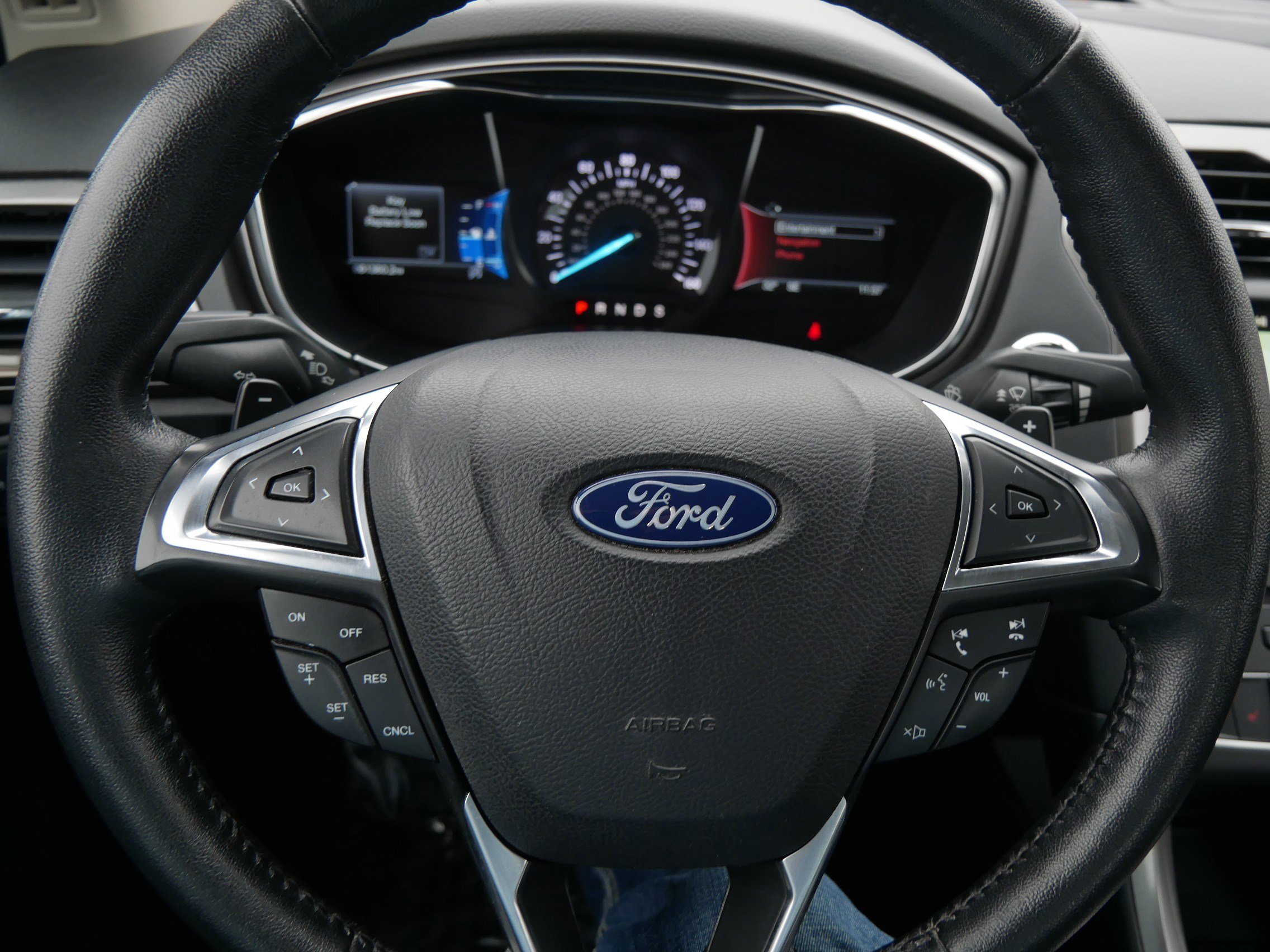 Certified 2018 Ford Fusion SE w/ Fusion SE Technology Package image 25