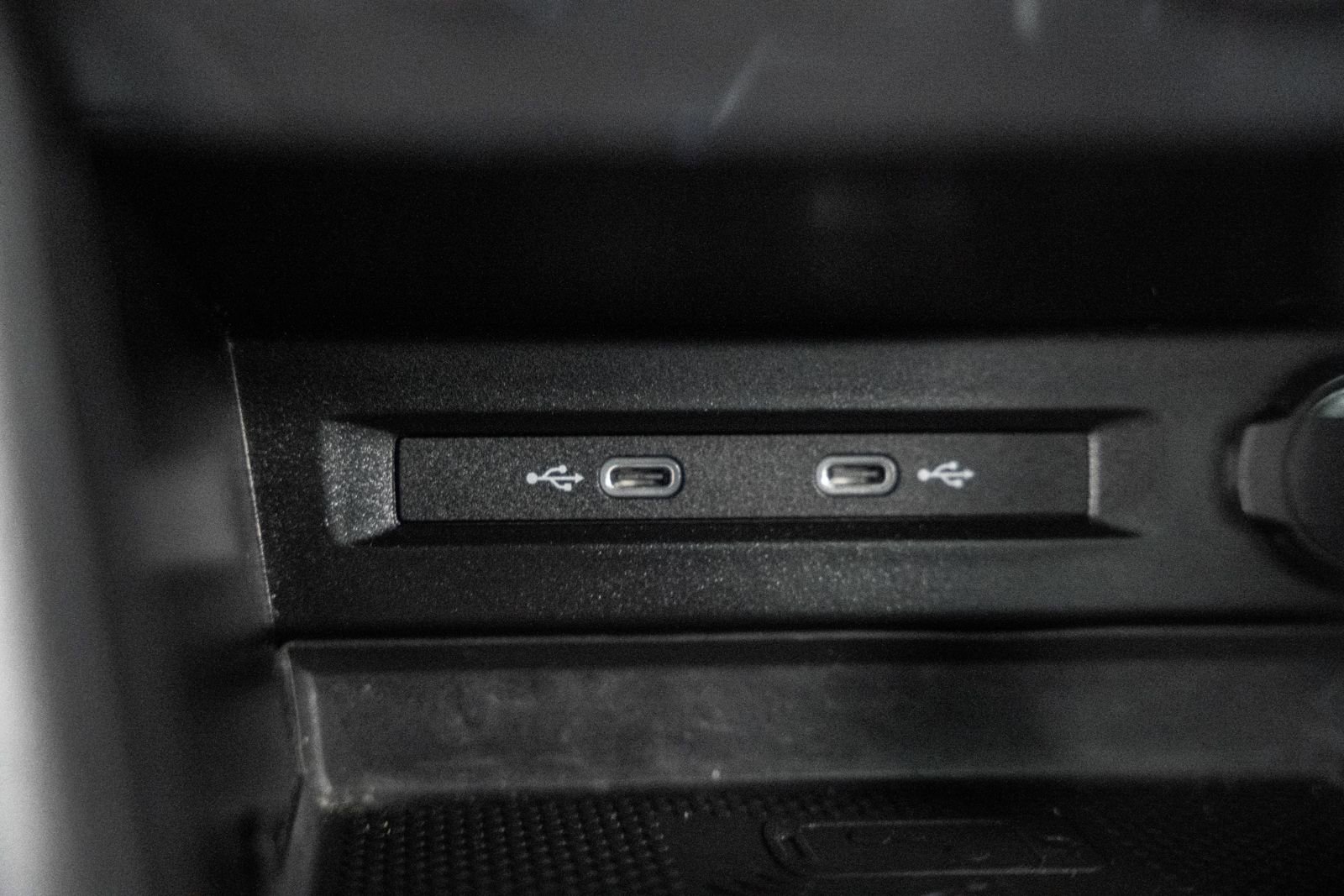 Used 2021 Volkswagen Tiguan SE R-Line image 26