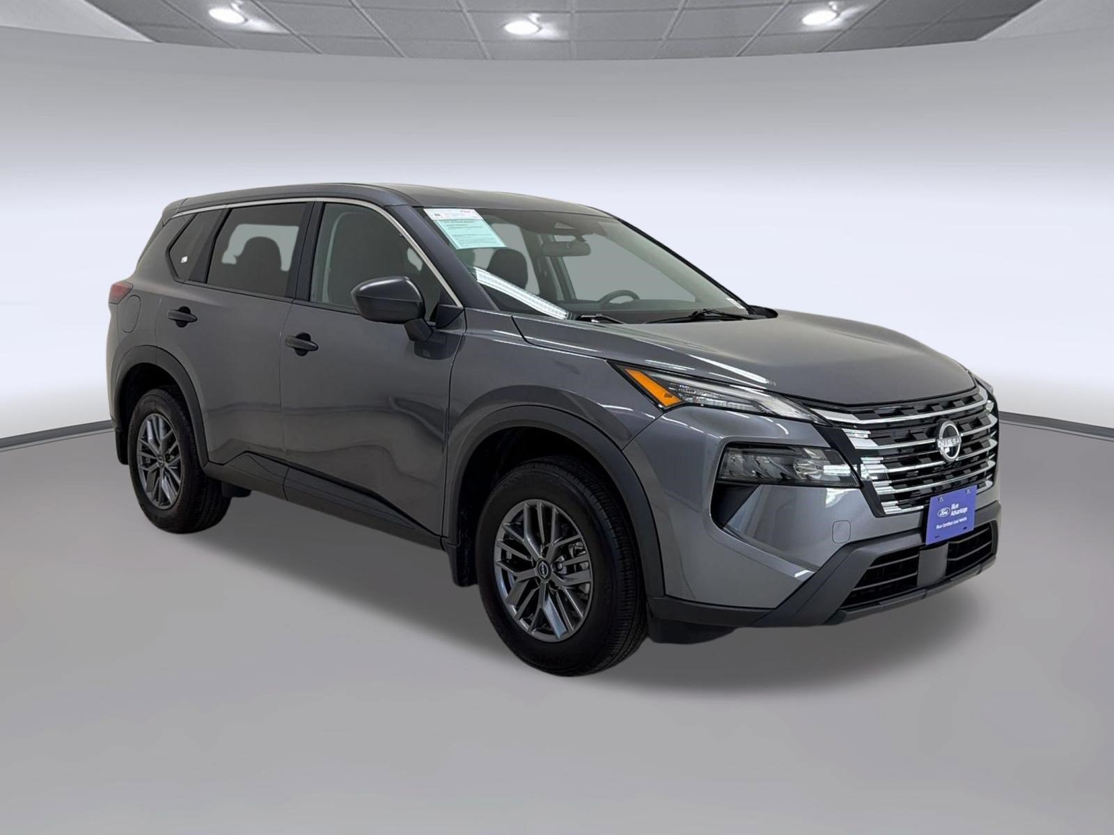 Used 2025 Nissan Rogue S AWD/4WD image 7