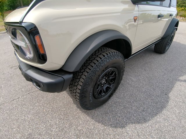 Certified 2025 Ford Bronco Badlands AWD/4WD image 12