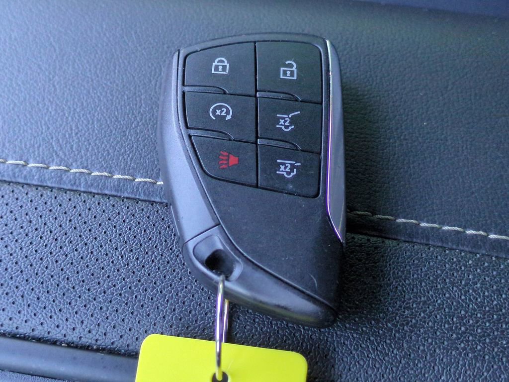 Used 2024 Chevrolet Tahoe Premier AWD/4WD image 34