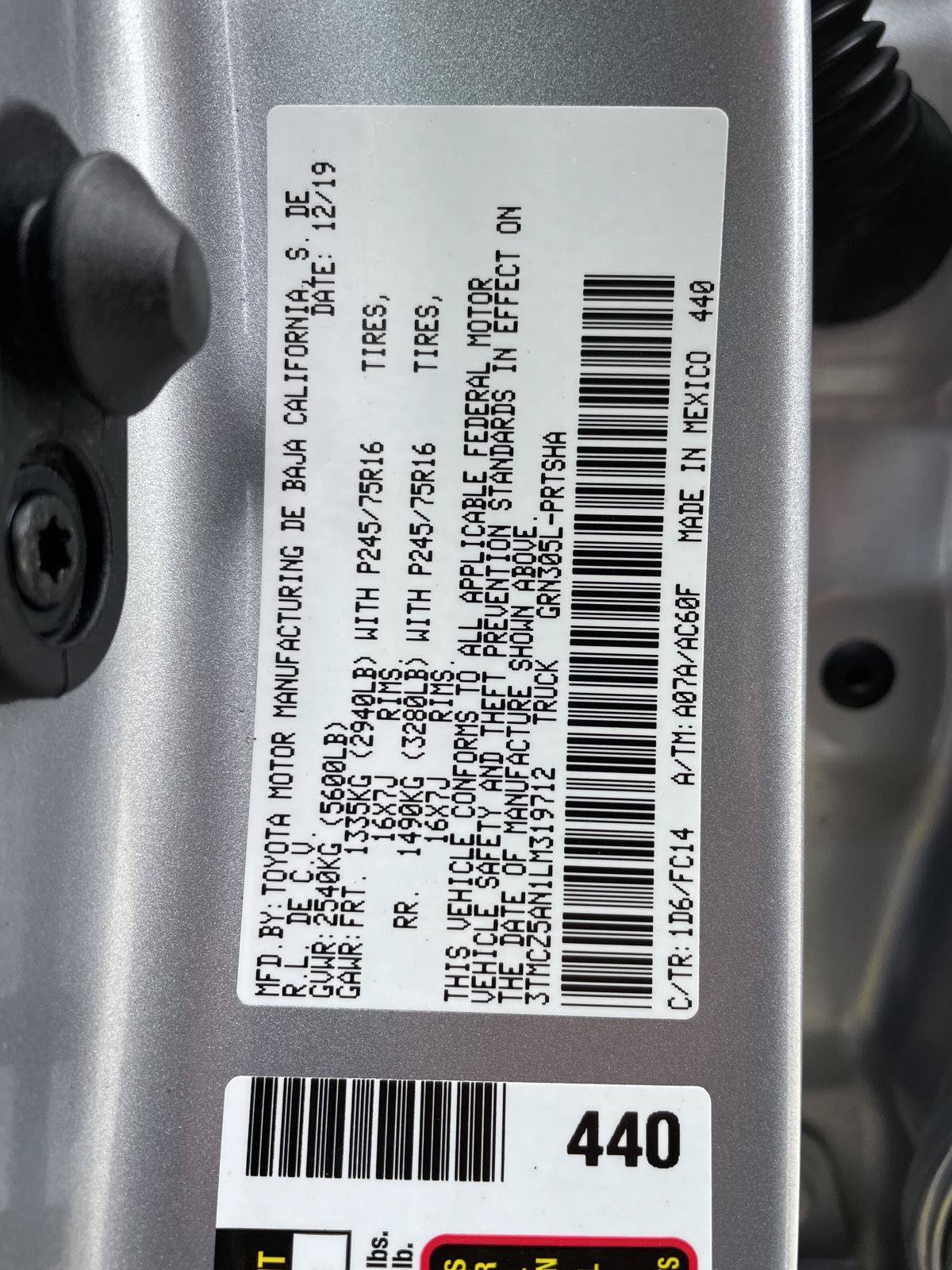 Used 2020 Toyota Tacoma SR5 AWD/4WD image 31
