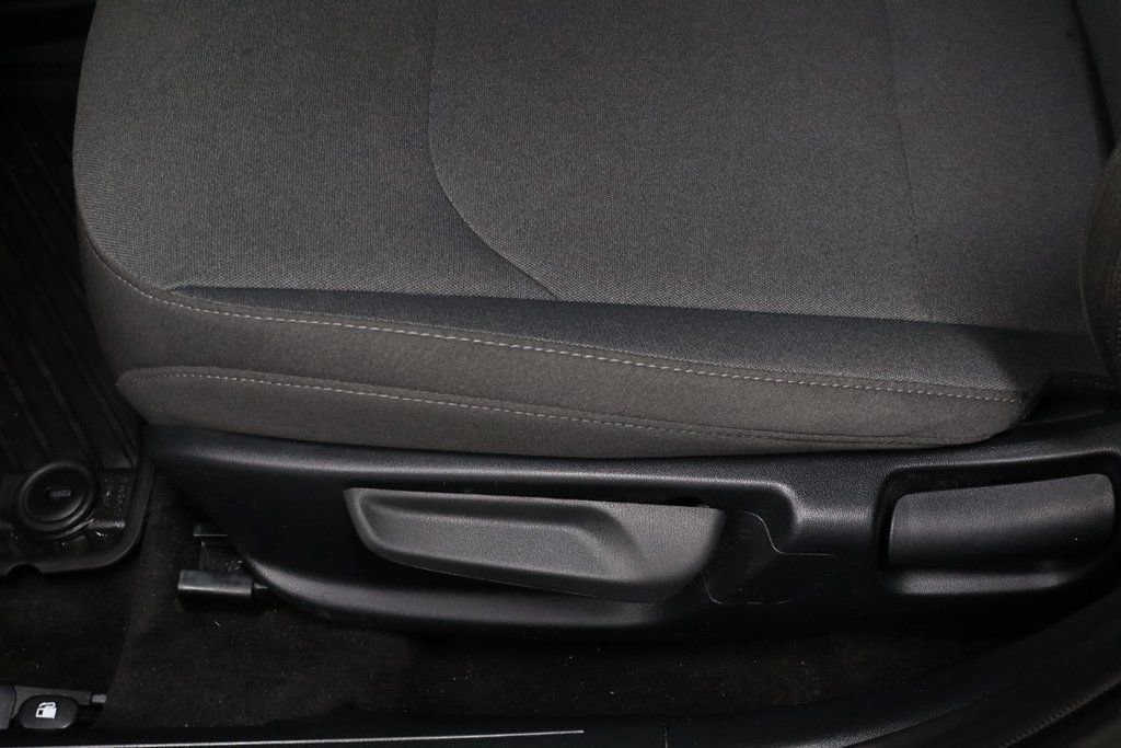 Used 2025 Kia K4 LXS image 22