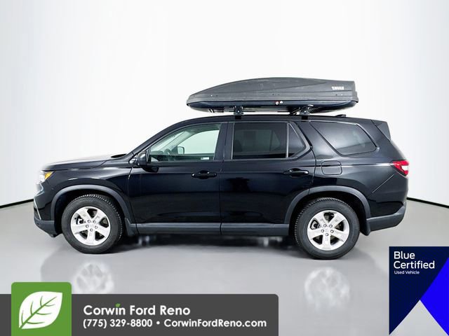 Used 2023 Honda Pilot LX image 3