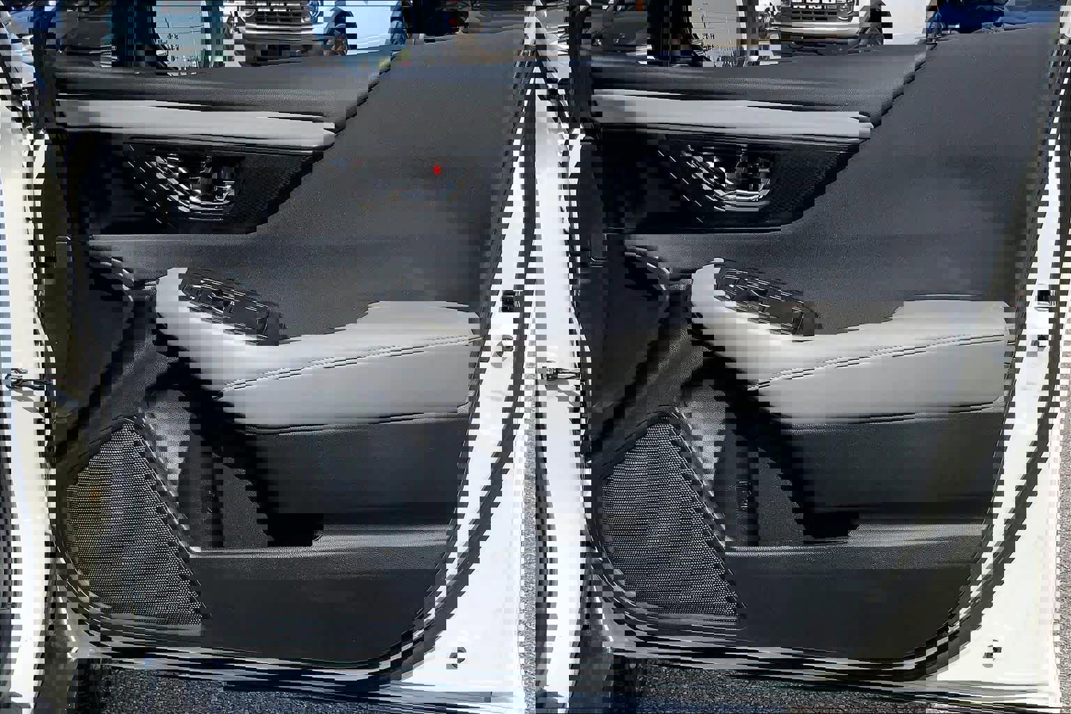 Used 2024 Subaru Outback Premium AWD/4WD image 22