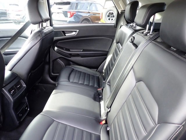 Certified 2024 Ford Edge SEL w/ Convenience Package image 17