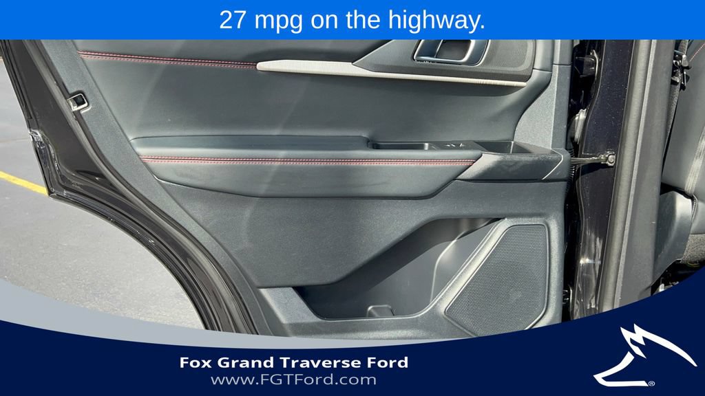 Certified 2025 Ford Explorer ST-Line AWD/4WD image 35