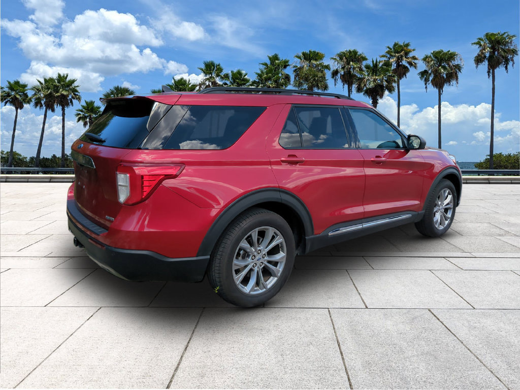 Certified 2023 Ford Explorer XLT w/ Equipment Group 202A RWD image 8