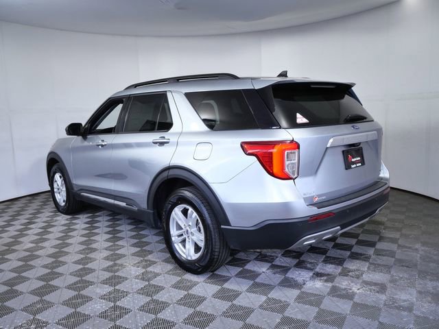 Certified 2024 Ford Explorer XLT w/ Equipment Group 202A AWD/4WD image 6