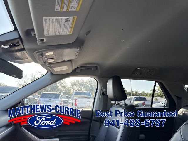 Certified 2023 Ford Explorer XLT w/ Equipment Group 202A RWD image 11