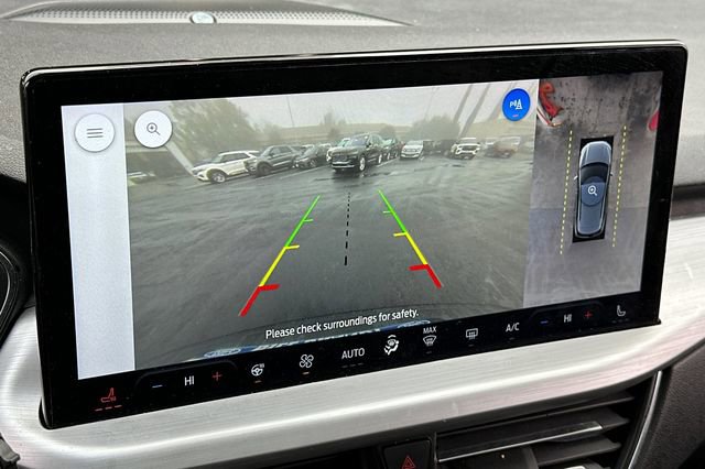 Certified 2023 Ford Escape SE w/ PHEV Premium Package image 18