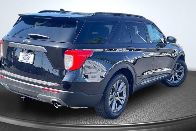 Certified 2023 Ford Explorer XLT w/ Equipment Group 202A RWD image 12